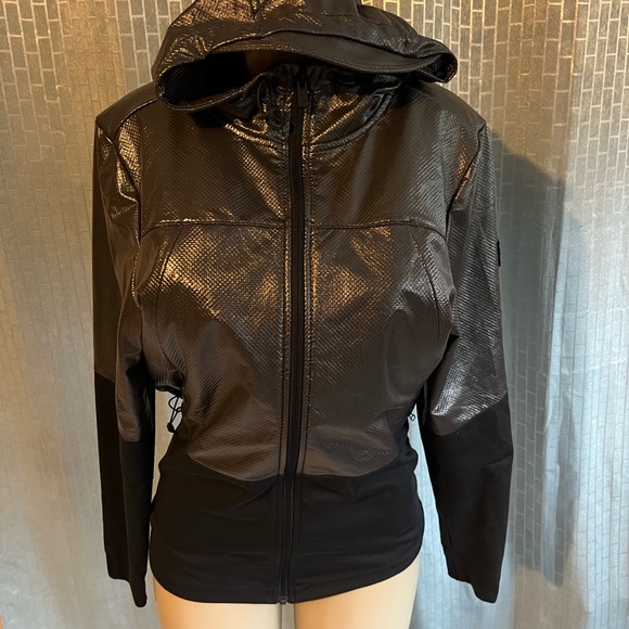 Under Armour jacket - Picture 7 of 12